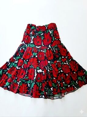 Tu Woman Floral Skirt Size - Red & Green Print UK 14/US 10
